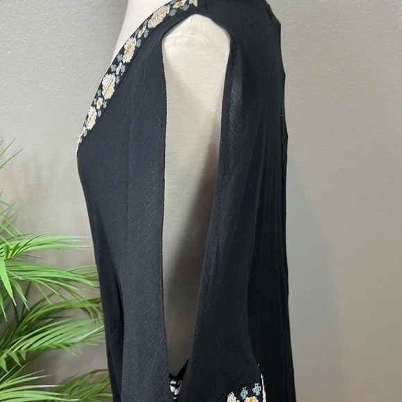 NWT O’Neill Frances Swim Cover Up Resort Beach Black XS Embroidered Macy’s - Picture 6 of 14